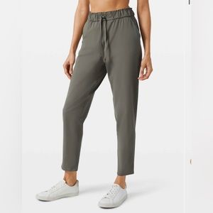 Lululemon grey sage stretch high rise pant Size 10